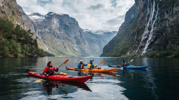 Comment organiser une expédition de kayak dans les fjords norvégiens sans guide?